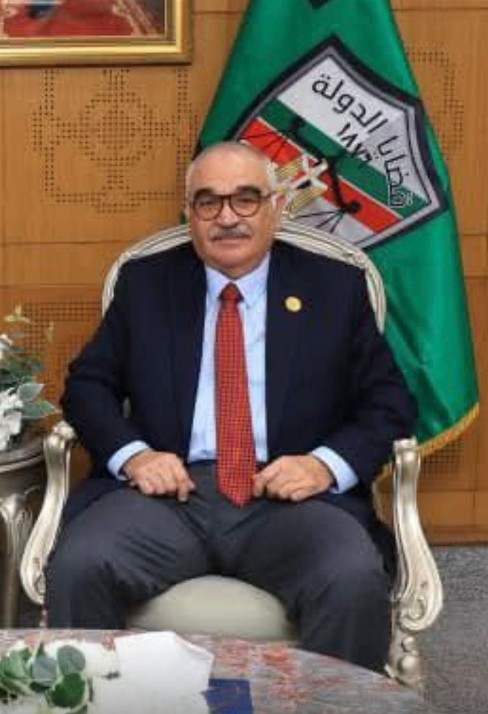 المستشار الدكتور / حسين مدكور رئيس الهيئة