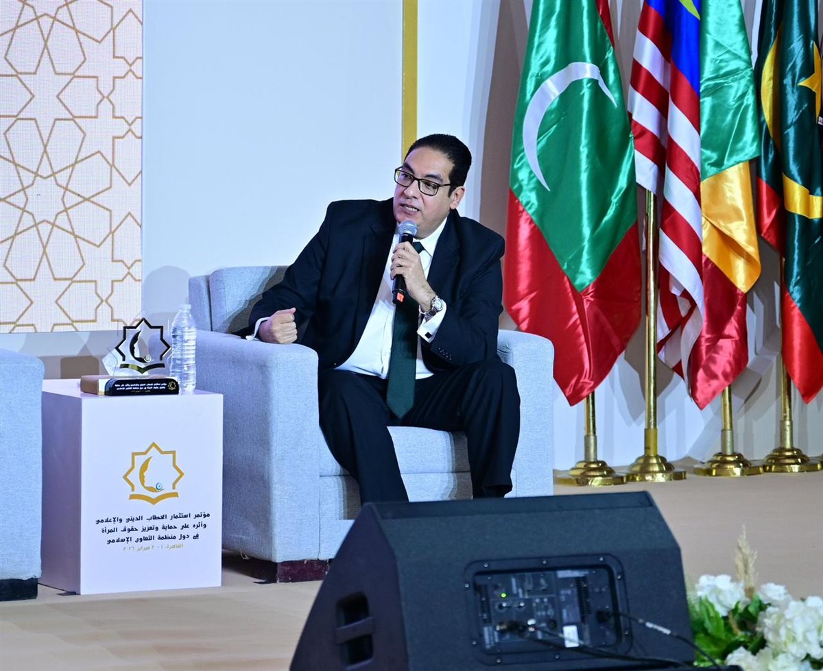 مشاركة رئيس جامعة القاهرة بندوة الأزهر