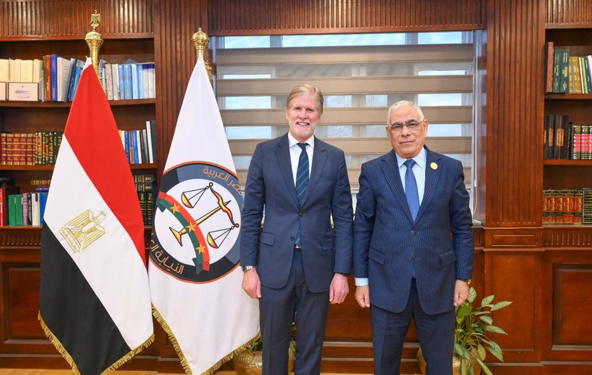 المستشار محمد شوقي والسيد جيف بولوينكل