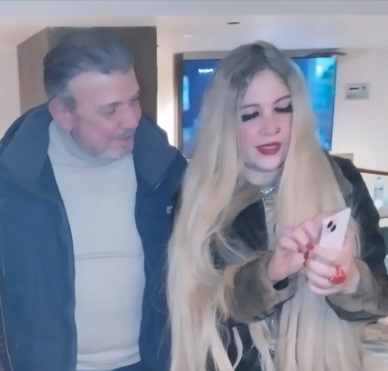 الفنانة رحاب فوزي والفنان أحمد سلامة