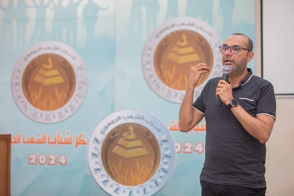 المحاضر أحمد نجم 