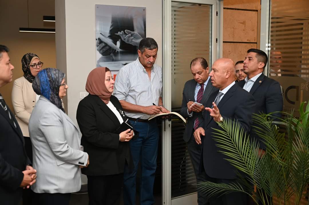 جانب من زيارة هيئة التنمية الصناعية