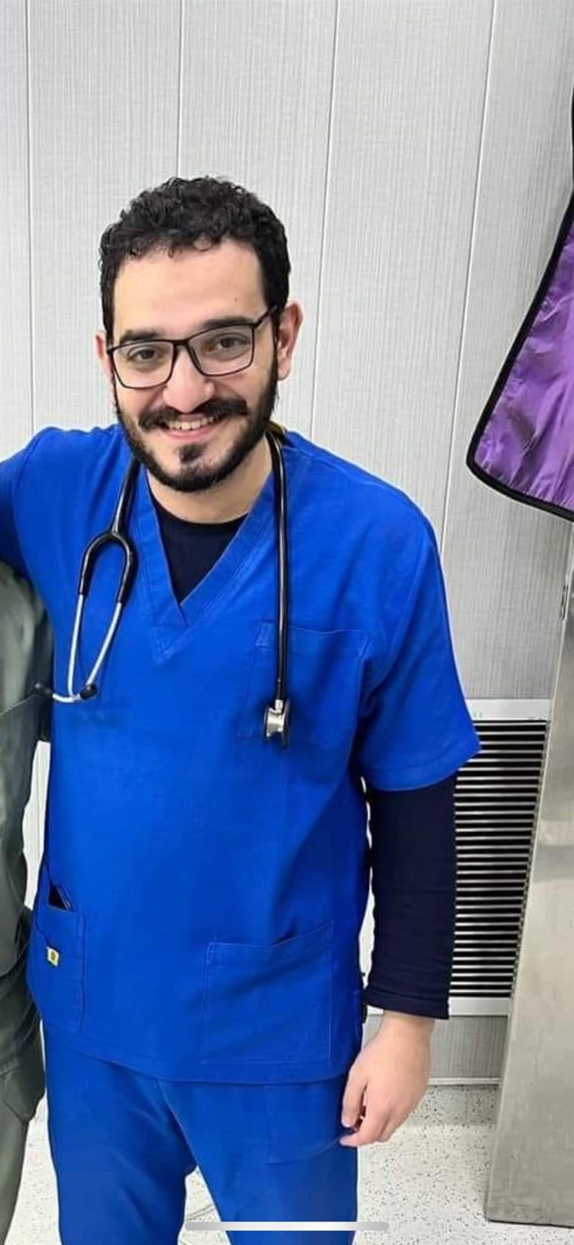 الطبيب مصطفى أيمن