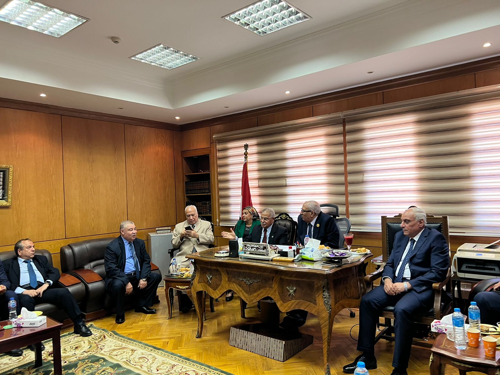 رؤساء المحاكم في صورة تذكارية