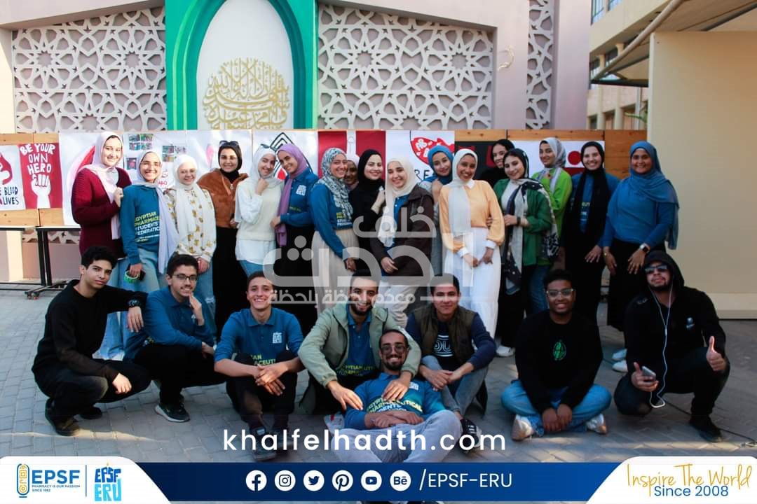 طلاب صيدلة المصرية الروسية
