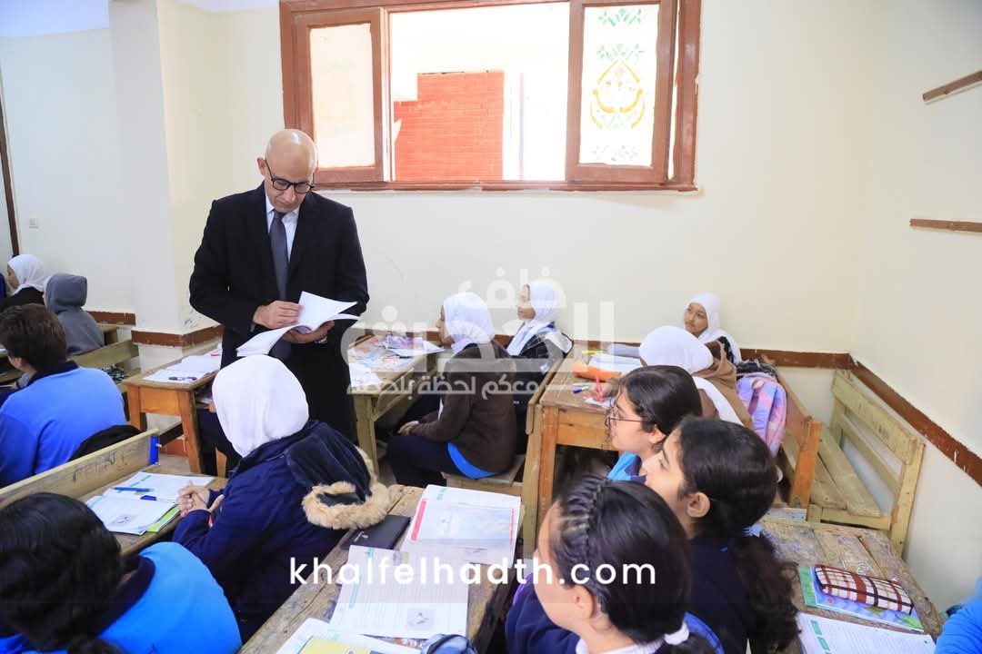 جولات وزير التعليم بمدارس الإسماعيليّة 