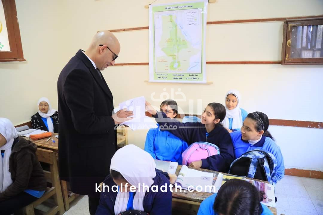 جولات وزير التعليم بمدارس الإسماعيليّة 