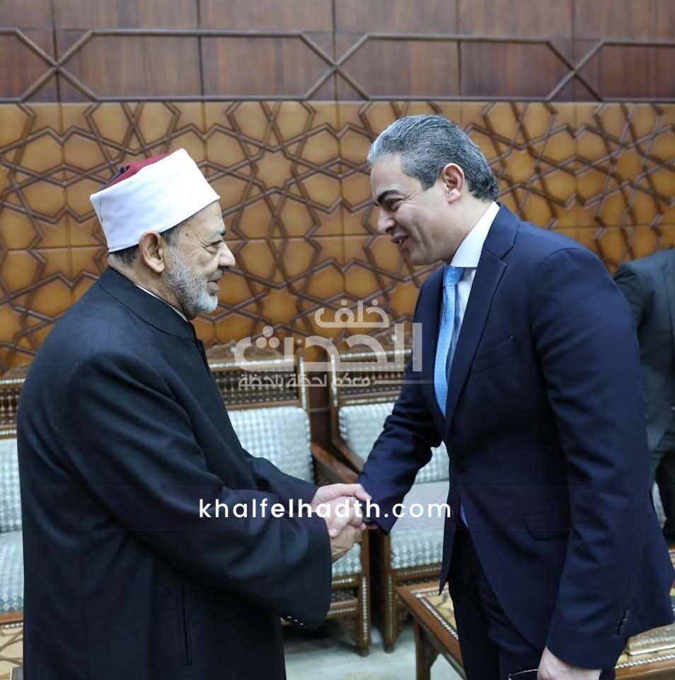 شيخ الأزهر يستقبل نقيب الإعلاميين وعميد إعلام الأزهر 