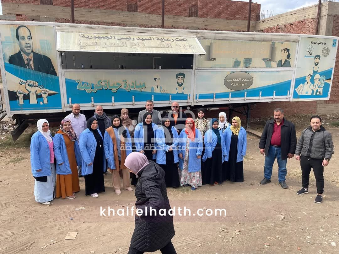 وفد من وزارة العمل يتابع مبادرة 