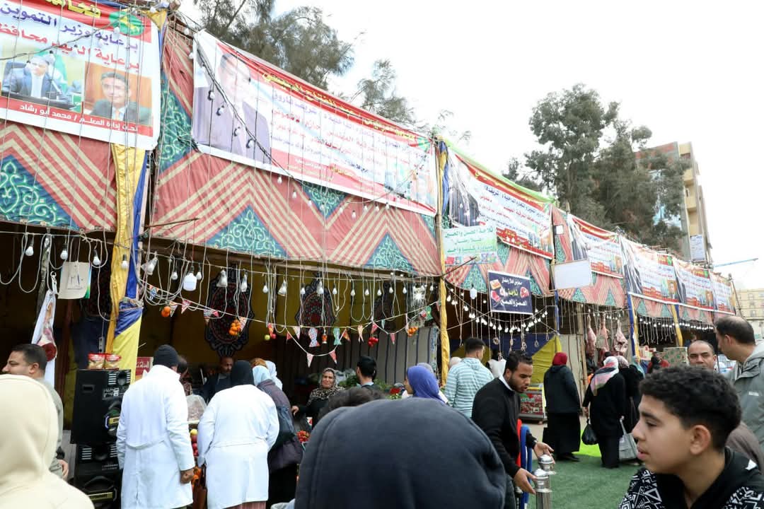 افتتاح معرضي 