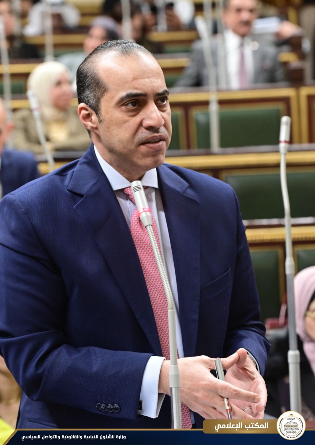 المستشار محمود فوزي وزير الشؤون النيابية والتواصل السياسي 