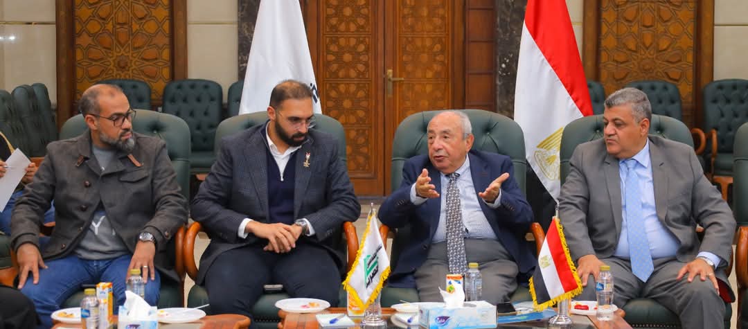 نقيب المهندسين يبحث تعزيز التعاون مع 
