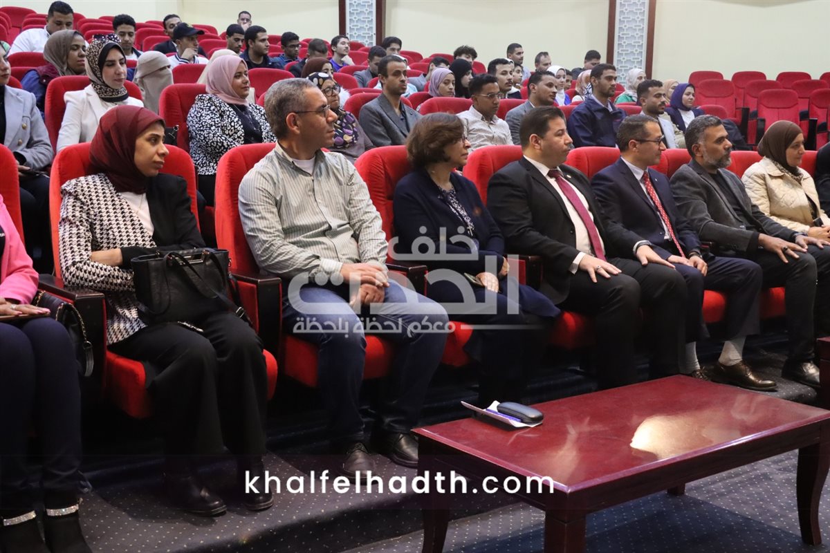 خيمة القيادات الشبابية 