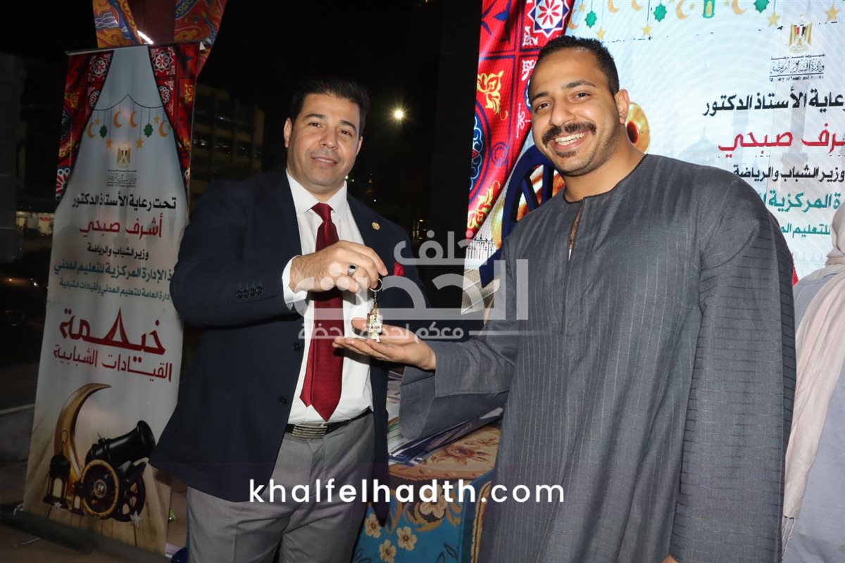 خيمة القيادات الشبابية 