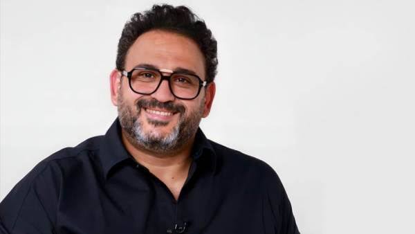 أكرم حسني&nbsp;