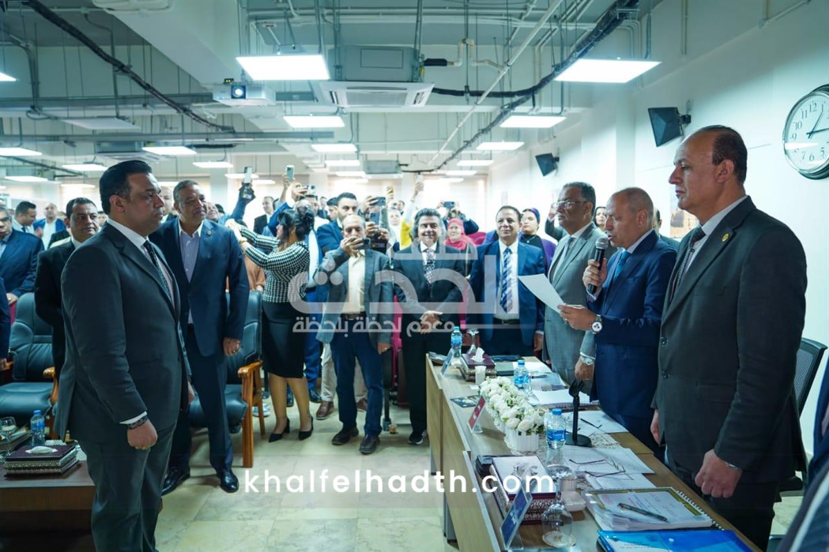  محمد كمال يحصل على زمالة الدفاع الوطني بحضور بارز