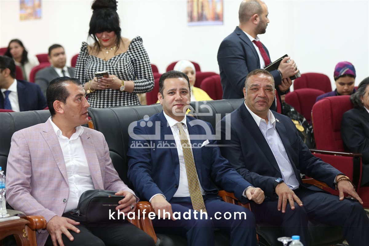 محمد كمال يحصل على زمالة الدفاع الوطني بحضور بارز