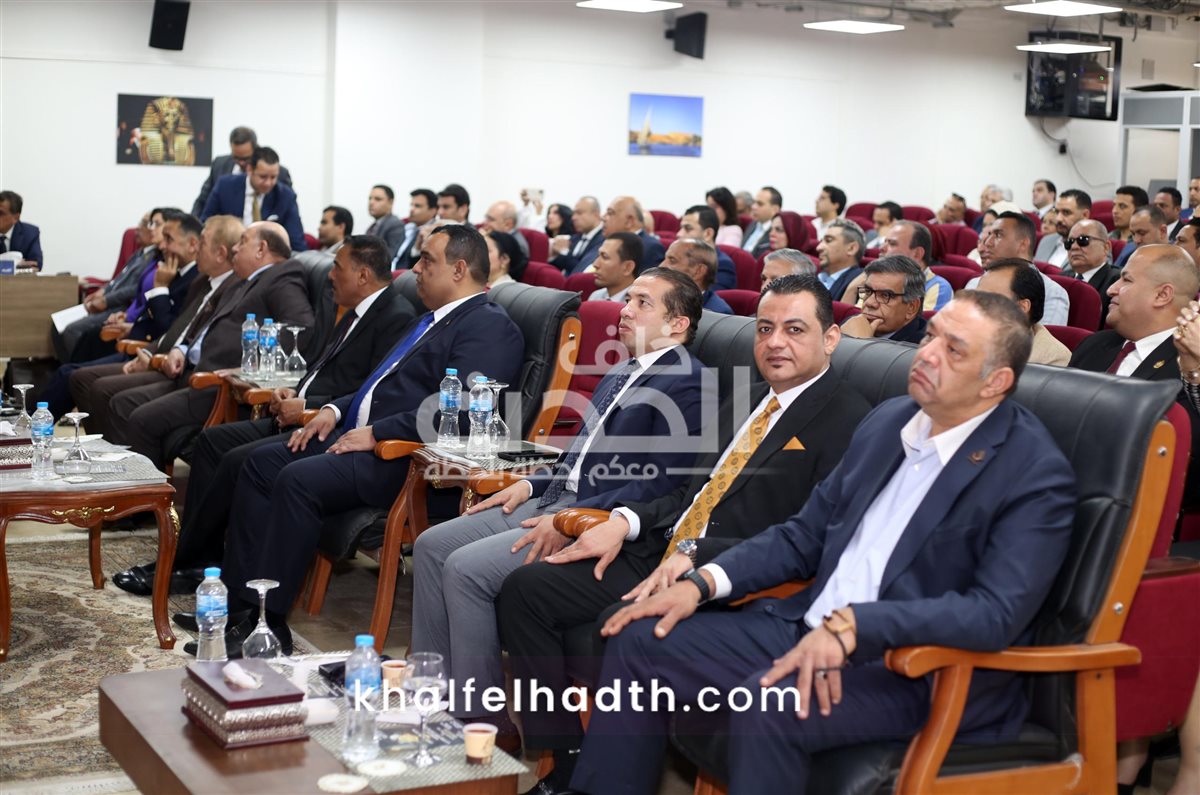  محمد كمال يحصل على زمالة الدفاع الوطني بحضور بارز