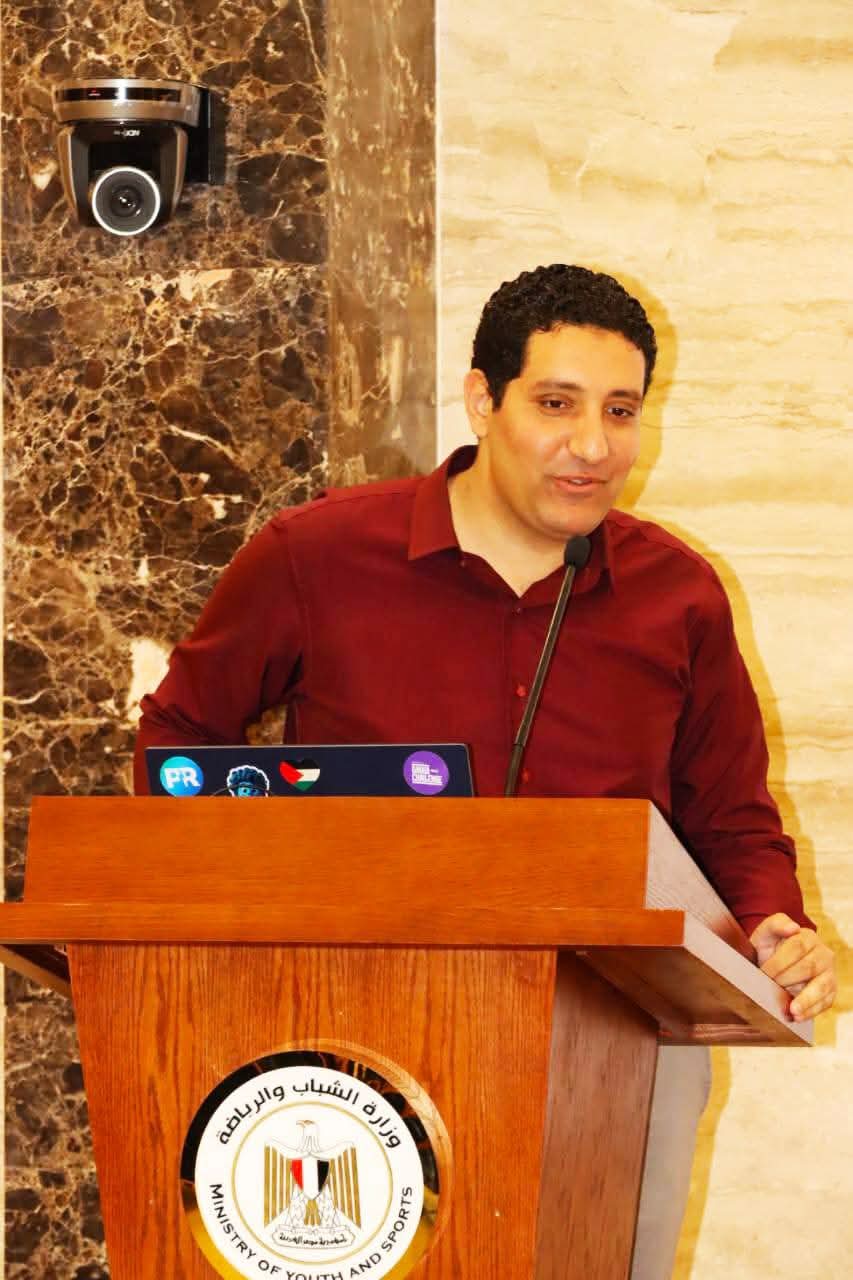 كريم عادل مذيع وزارة الشباب والرياضة 