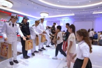 وزارة الداخلية تحتفل بالأطفال الأيتام 
