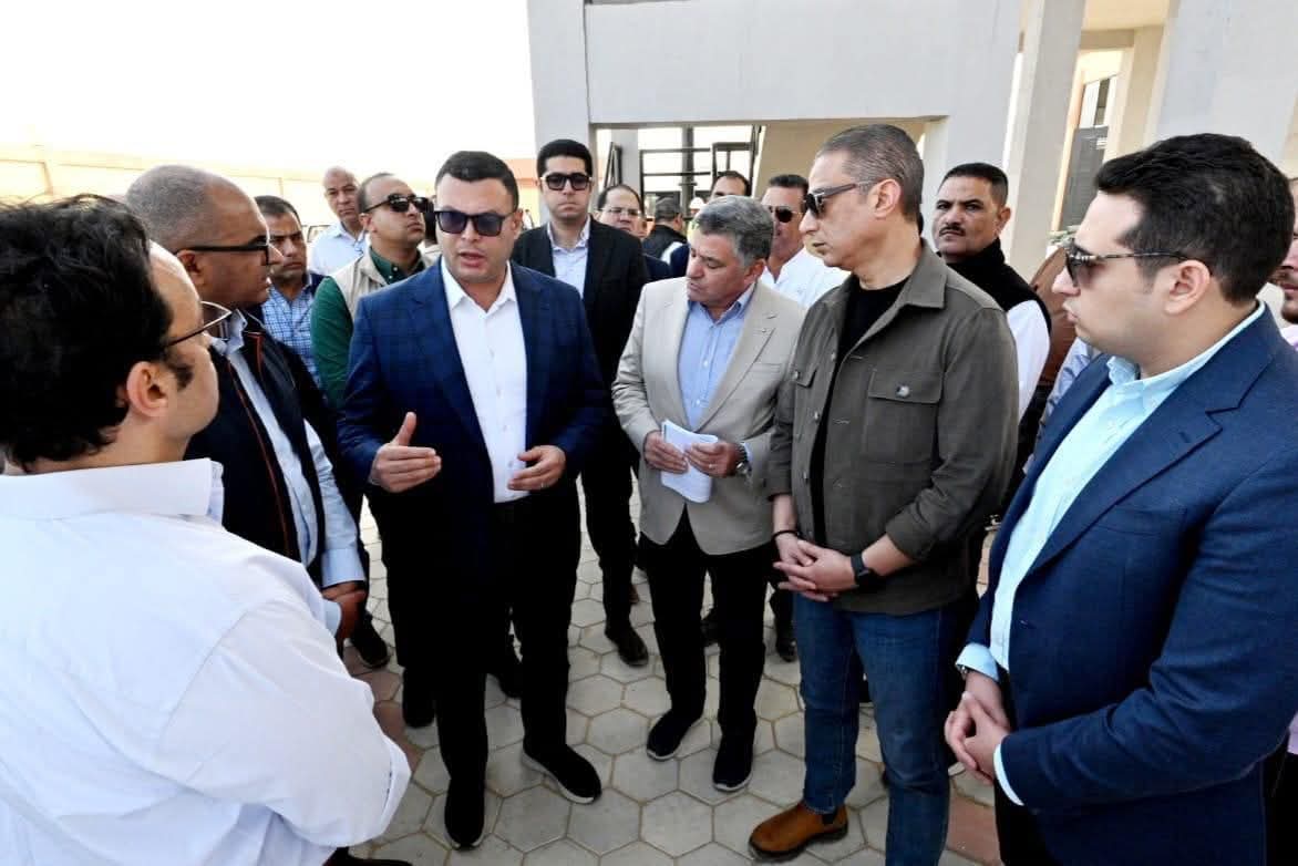 جزء من زيارة وزير الإسكان والمرافق والمجتمعات العمرانية المهندس شريف الشربيني