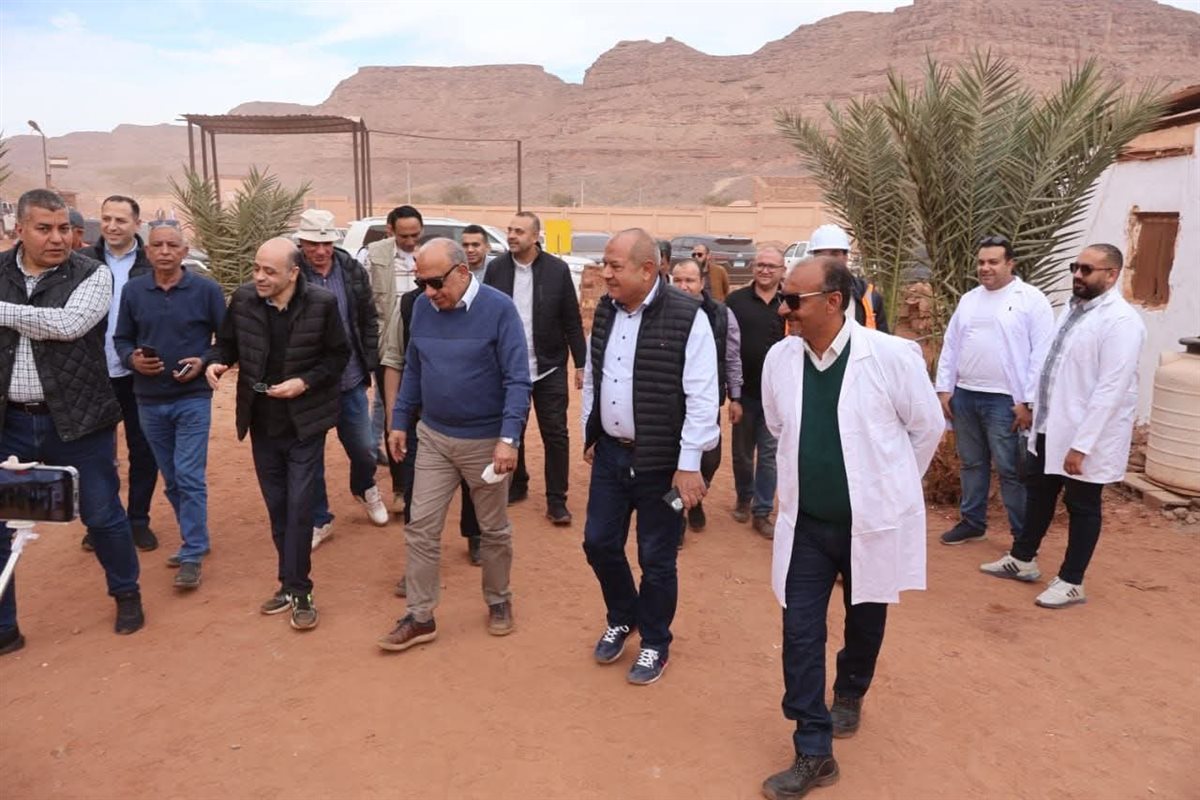 عصم &nbsp;يتفقد المركز الحقلي لهيئة المواد النووية بأبو زنيمة
