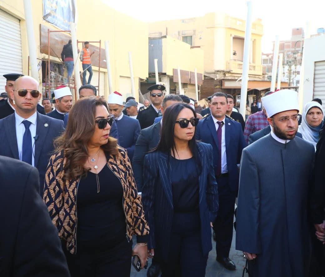 وزراء التنمية المحلية والتضامن والأوقاف ومحافظ الغربية يتفقدون مشروع تطوير محيط مسجد السيد البدوي-خلف الحدث&nbsp;