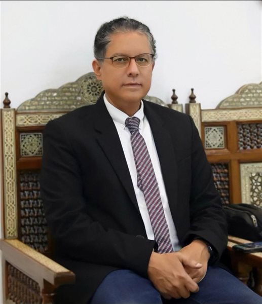 د. ياسر حلمي الاستاذ بطب الأزهر