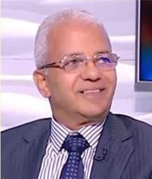 محمد يوسف العزيزي يكتب: