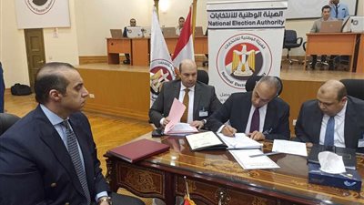 بأكثر من مليون توكيل..السيسي يتقدم بأوراق ترشحه للرئاسة عقب اجراء الكشف الطبي 
