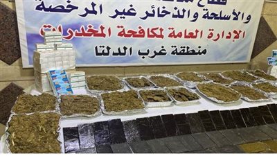 الداخلية تداهم بؤرة خطيرة وتضبط 6 متهمين و40 كيلو مخدرات بالبحيرة