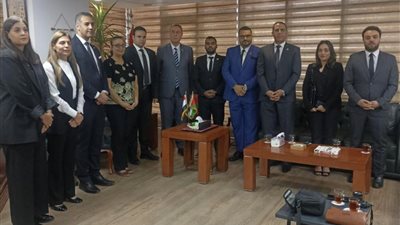 سفير فلسطين يطلع اعضاء حزب العدل على تطورات العدوان الغاشم على غزة  