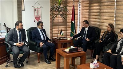 سفير فلسطين يطلع حزب المصري الديمقراطي والاجتماعي على تطورات العدوان على غزة  