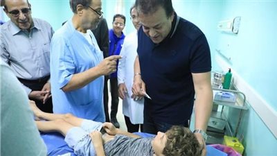 وزير الصحة يتفقد غرفة الحجر الصحي بمعبر رفح لمتابعة الاستعدادات الطبية