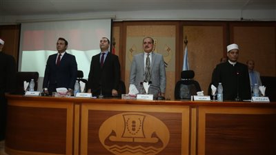 محافظ كفر الشيخ يشهد فعاليات الندوة التثقيفية للأئمة والواعظات بالأوقاف  