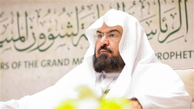 السديس القصف الإسرائيلي المتعمد: انتهاكًا خطيرًا لأحكام القانون الدولي، ولأبسط قيم الإنسانية والدينية