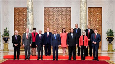 السيسي يؤكد لوفد أمريكي موقف مصر برفض تهجير الفلسطينيين واستهداف المدنيين