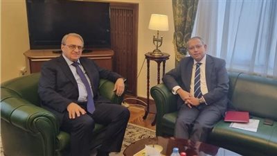سفير مصر بموسكو يبحث تطورات الوضع في فلسطين مع مبعوث روسيا للشرق الأوسط