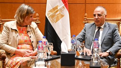 وزير الري يلتقى المبعوث الهولندي الخاص للمياه لبحث التعاون بين البلدين
