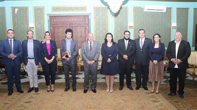 التنسيقية تلتقى حزب الجيل ونقابتي المهن التعليمية والتجاريين 
