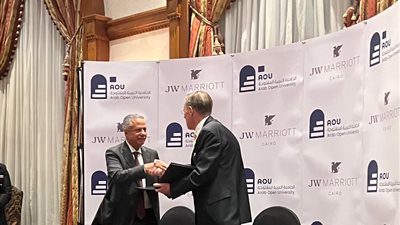 توقيع بروتوكول  تعاون بين الجامعة العربية المفتوحة بمصر و 