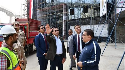 وزير الرياضة يتفقد نادي النادي بشيراتون ويطمئن على العمل بمول وجراج المونوريل باستاد القاهرة الدولي