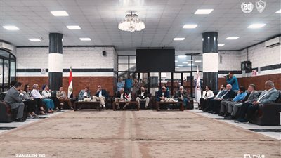 حسين لبيب رئيس نادي الزمالك يجتمع بالمرشحين في الانتخابات الأخيرة لإنقاذ النادي 