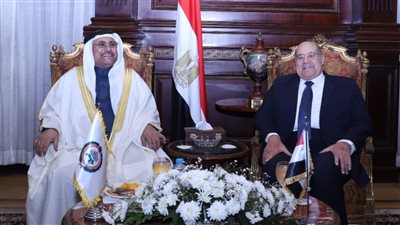 رئيس البرلمان العربي يثمن جهود الرئيس السيسي لحماية الأمن القومي العربي
