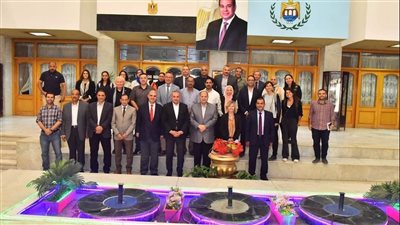وفد الاتحاد الأوروبي يتفقد أنشطة جهاز تنمية المشروعات المتوسطة والصغيرة في أسيوط
