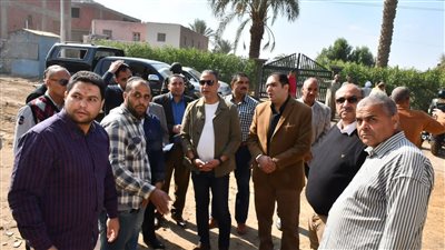 محافظ الفيوم يتفقد مشروعات “حياة كريمة” بقرى مركز إطسا