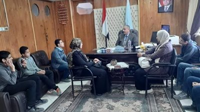 طلاب مدرسة مطوبس الثانوية بنين فى زياره لمقر الوحدة المحلية