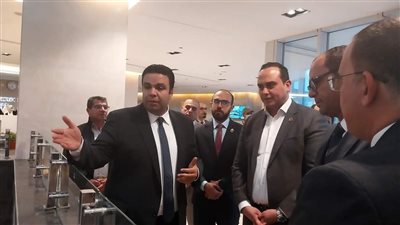 وزير الصحة الليبي ونائب محافظ السويس والسبكي يتفقدون المجمع الطبي