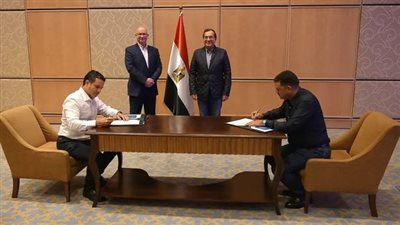 البترول: توقيع عقد جديد للتنقيب عن الذهب باستثمارات 2.5 مليون دولار
