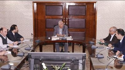 وزير الزراعة يبحث مع المدير التنفيذي لجهاز 